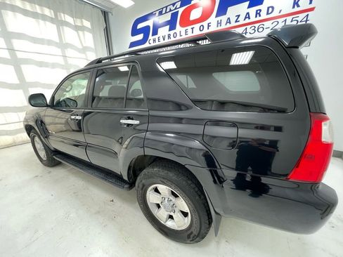Used 2006 Toyota 4Runner SR5 image 7