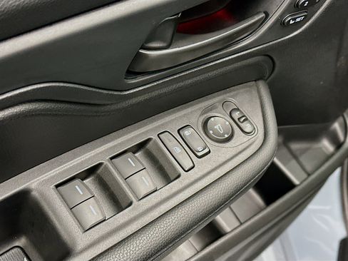 Used 2025 Honda Odyssey Sport-L image 15