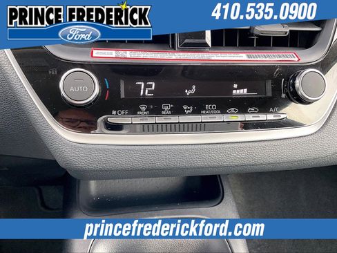 Used 2025 Toyota Corolla LE image 29