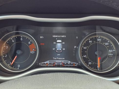 Used 2017 Jeep Cherokee Limited FWD image 30
