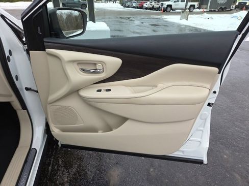 Used 2019 Nissan Murano Platinum image 46