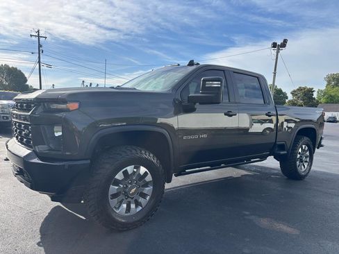 Used 2023 Chevrolet Silverado 2500 Custom w/ Custom Value Package AWD/4WD image 7