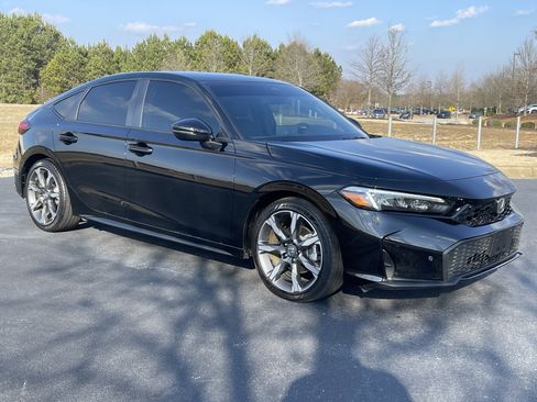 Certified 2025 Honda Civic Sport Touring image 2