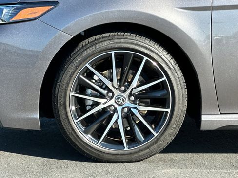 Used 2024 Toyota Camry SE image 29