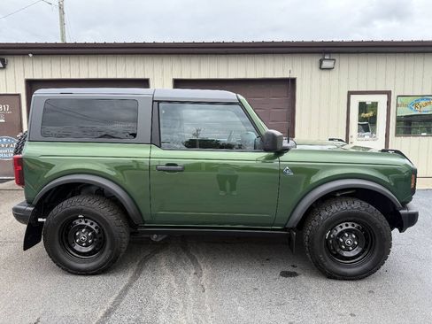 Used 2023 Ford Bronco Black Diamond AWD/4WD image 5