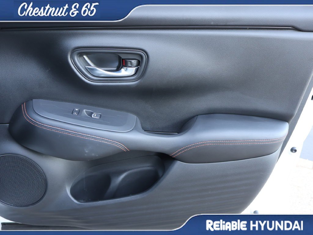 Used 2023 Honda HR-V Sport image 8