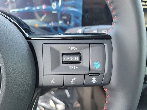 New 2026 Nissan Kicks SR w/ SR Premium Package FWD image 6