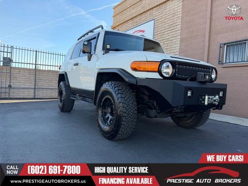 Used 2012 Toyota FJ Cruiser 4WD w/ TRD Sport Pkg image 7