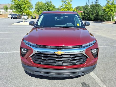 Certified 2024 Chevrolet TrailBlazer LS w/ LS Convenience Package FWD image 2