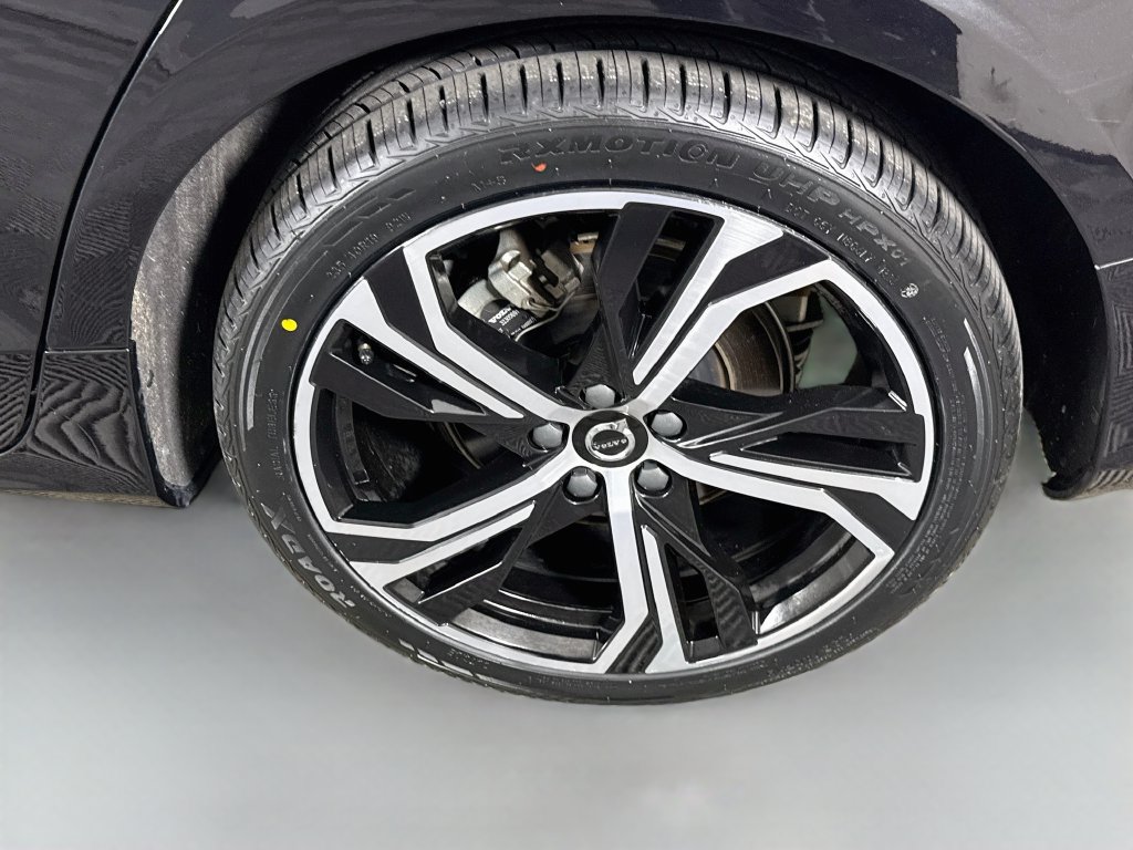 Used 2024 Volvo S60 B5 Core w/ Climate Package FWD image 32