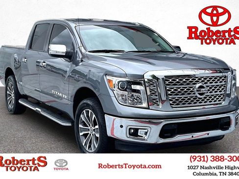 Used 2018 Nissan Titan SL AWD/4WD image 1