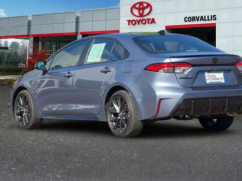 Used 2026 Toyota Corolla SE w/ SE Package FWD image 6