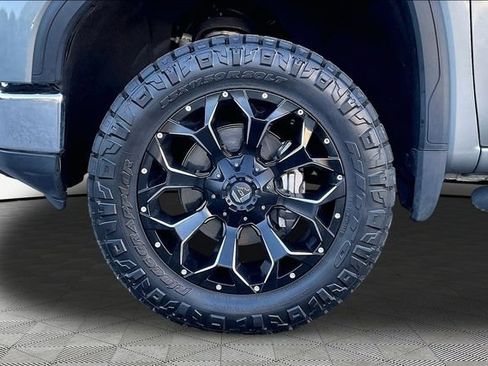 Used 2023 GMC Sierra 1500 SLT w/ SLT Premium Package AWD/4WD image 20