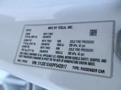 Used 2023 Tesla Model 3 Standard Range RWD image 38