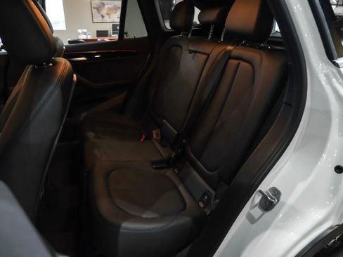 Used 2017 BMW X1 xDrive28i image 34