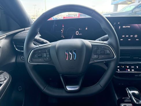 Used 2024 Buick Envista Avenir image 18