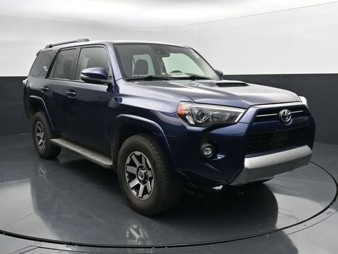Used 2024 Toyota 4Runner TRD Off-Road Premium w/ Off Road Premium Plus Package AWD/4WD image 2