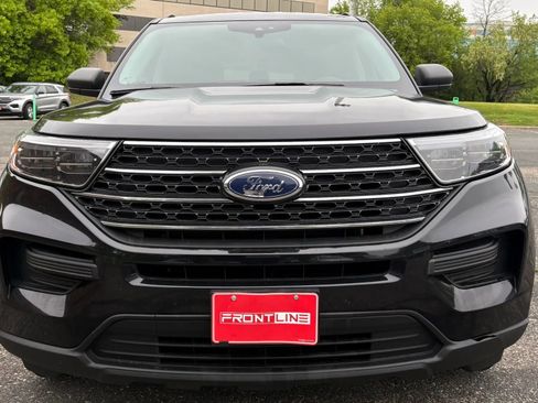 Used 2022 Ford Explorer XLT AWD/4WD image 13