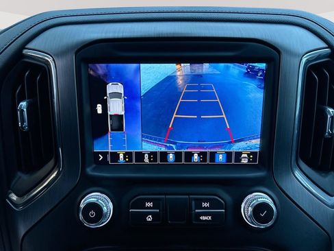 Used 2023 GMC Sierra 2500 Denali AWD/4WD image 18
