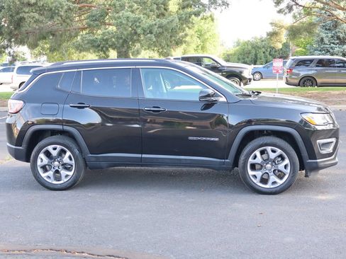 Used 2019 Jeep Compass Limited AWD/4WD image 5