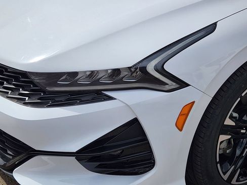 Used 2022 Kia K5 GT-Line image 16