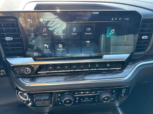 Used 2023 Chevrolet Silverado 1500 LTZ image 19