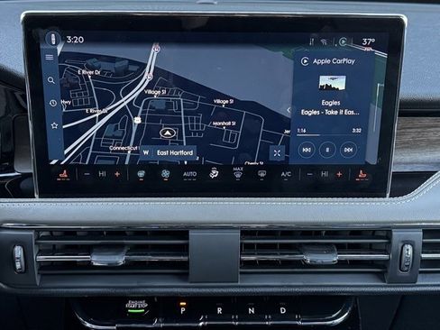 Used 2023 Lincoln Corsair Reserve w/ Equipment Group 201A image 22