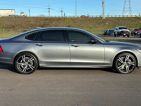 Used 2020 Volvo S90 T8 Inscription w/ Advanced Package image 2