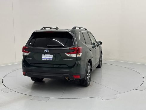 Certified 2022 Subaru Forester Limited AWD/4WD image 5
