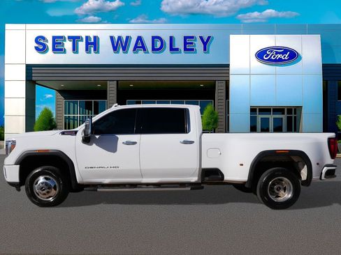 Used 2022 GMC Sierra 3500 Denali w/ Denali Ultimate Package image 3