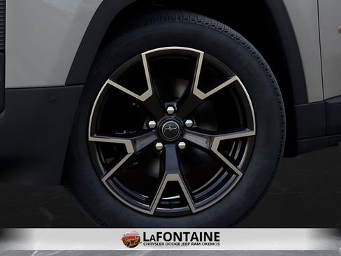 New 2026 Jeep Cherokee Overland image 8