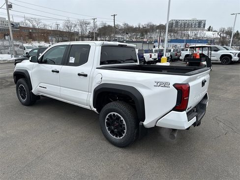 New 2026 Toyota Tacoma TRD Off-Road image 3
