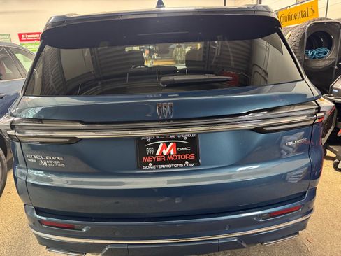 Used 2025 Buick Enclave Avenir w/ Super Cruise Package AWD/4WD image 6