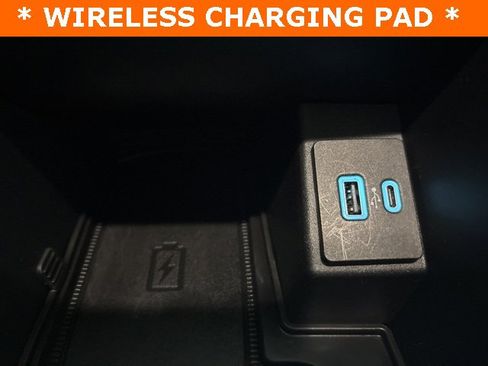 Used 2023 Ford Edge SEL w/ Convenience Package image 18