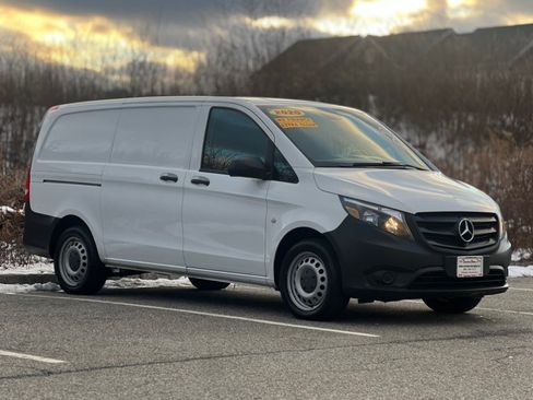 Used 2020 Mercedes-Benz Metris w/ Safety Package image 2