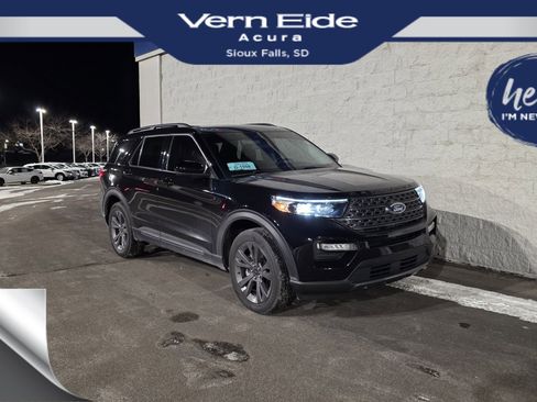 Used 2023 Ford Explorer XLT w/ Equipment Group 202A image 1