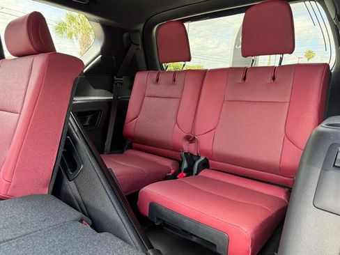 Used 2023 Lexus GX 460 Premium w/ Premium Plus Package AWD/4WD image 12