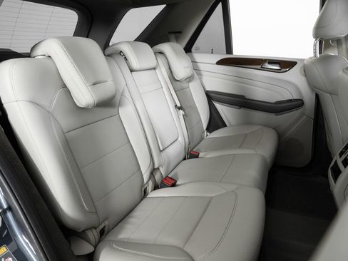 Used 2015 Mercedes-Benz ML 350 2WD image 24