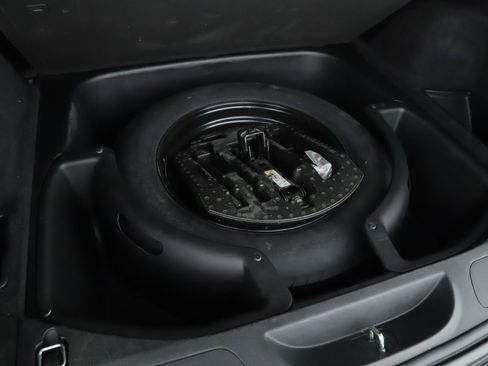 Used 2020 Jeep Grand Cherokee Limited AWD/4WD image 19