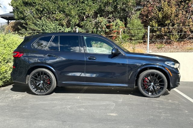 Used 2022 BMW X5 xDrive40i w/ M Sport Package AWD/4WD image 6