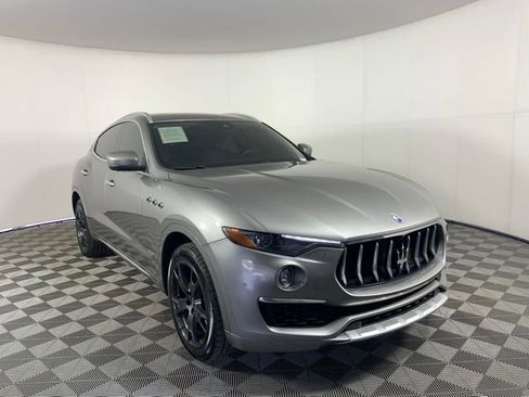 Used 2019 Maserati Levante GranLusso AWD/4WD image 1