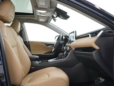 Used 2025 Toyota RAV4 XLE Premium w/ Weather Package image 11