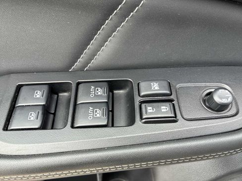 Used 2019 Subaru Outback 2.5i Limited AWD/4WD image 17