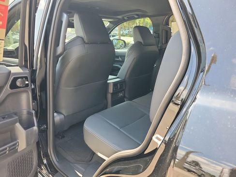 New 2026 Toyota 4Runner Limited AWD/4WD image 9