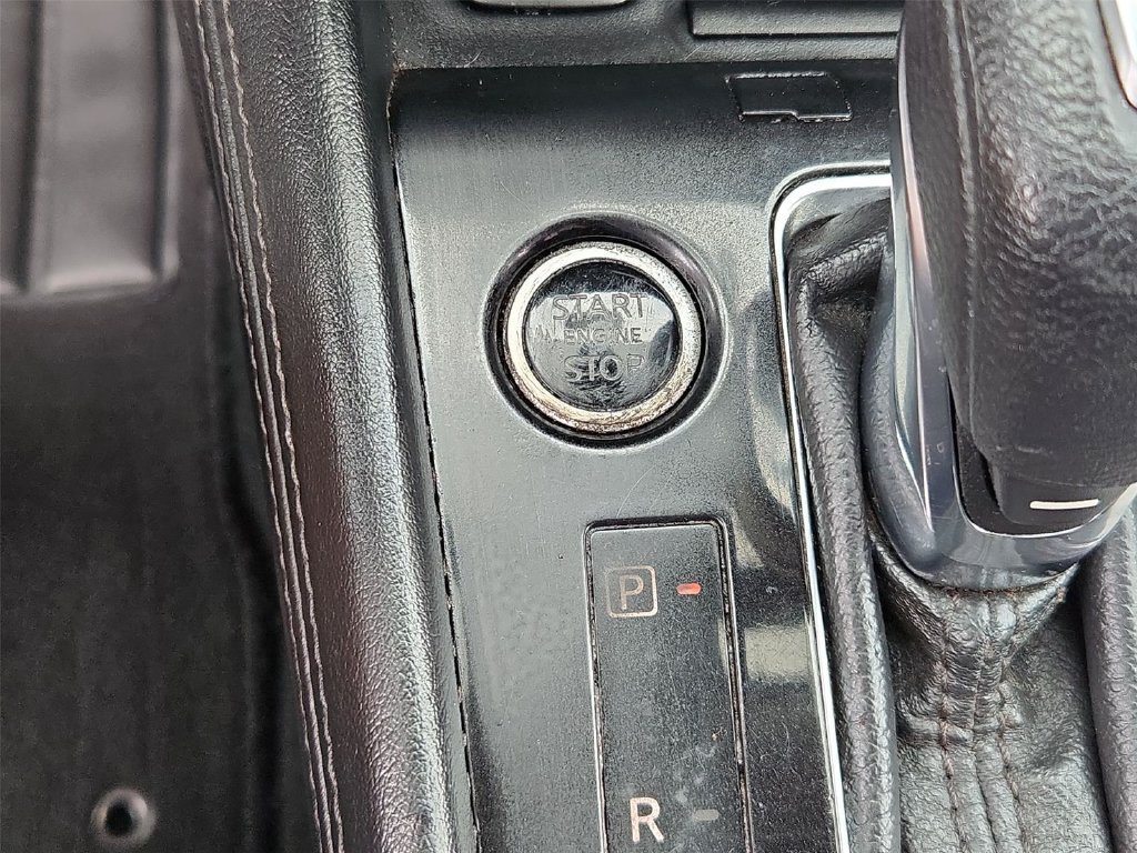 Used 2021 Nissan Kicks SV FWD image 9