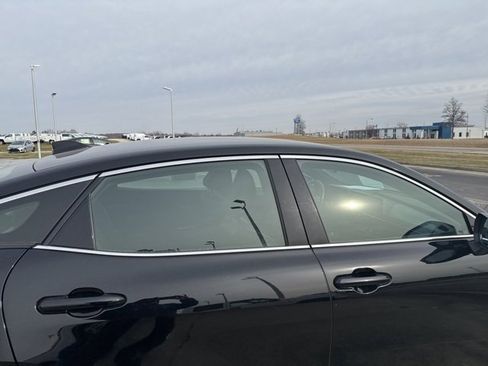 Used 2024 Toyota Crown XLE image 11