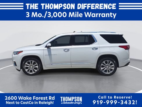 Used 2019 Chevrolet Traverse Premier w/ Driver Confidence II Package FWD image 6