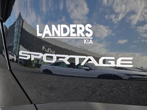 New 2026 Kia Sportage LX FWD image 36