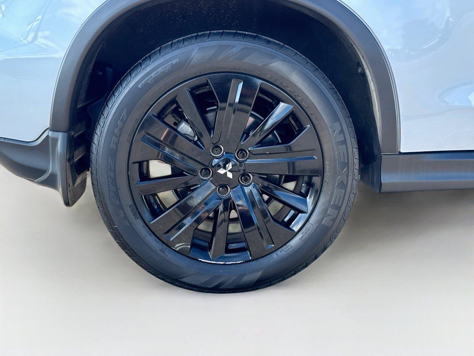 Used 2025 Mitsubishi Outlander Sport AWD image 32