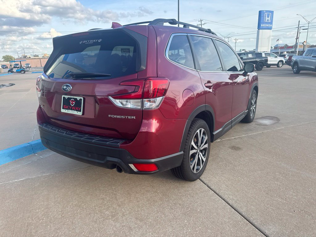 Used 2019 Subaru Forester Limited AWD/4WD image 7